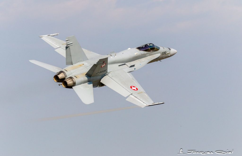 F/A-18 Hornet Solo display Suisse
